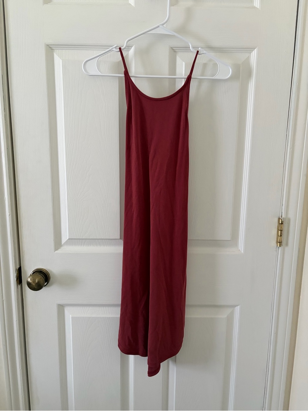 Kendall & Kylie Women’s Burgundy Spaghetti-Strap Crossover Dress